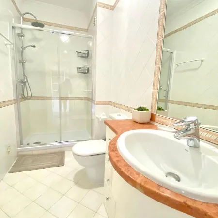 Apartment 2 Bedroom Flat